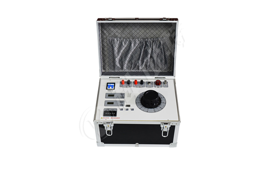 83914b60c095b170815e43832de62972.jpg 试验变压器